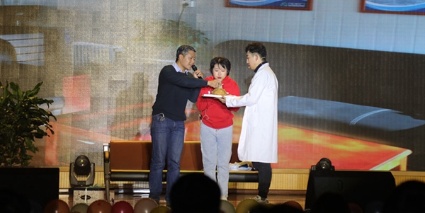 1581562161109459.jpg 5、股份公司小品《被遗忘的时光》.jpg